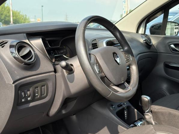 Renault Kaptur I с пробегом 2016 года, цена 1 075 000 рублей, 139850 км, внедорожник, Автокод Объявления