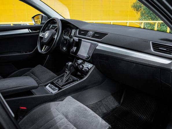 Skoda Superb III с пробегом 2017 года, цена 1 678 000 рублей, 175935 км, лифтбек, Автокод Объявления