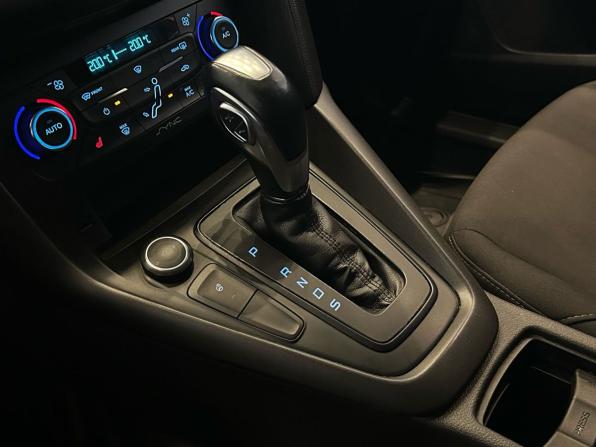 Ford Focus III Рестайлинг с пробегом 2017 года, цена 1 099 900 рублей, 194125 км, седан, Автокод Объявления