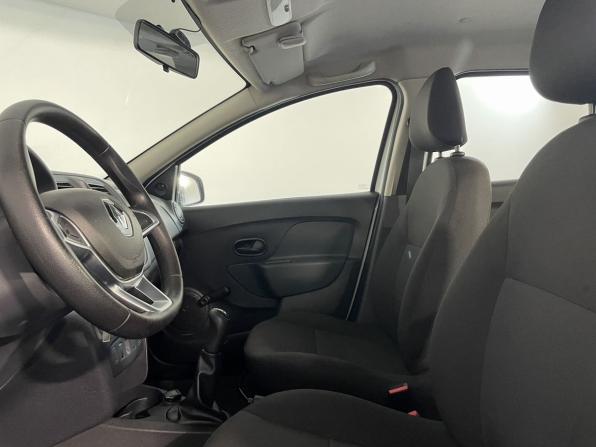 Renault Logan II Рестайлинг с пробегом 2019 года, цена 819 900 рублей, 103281 км, седан, Автокод Объявления