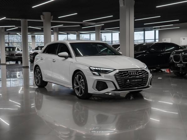 Audi A3 IV (8Y) с пробегом 2021 года, цена 2 780 000 рублей, 47182 км, хэтчбек, Автокод Объявления