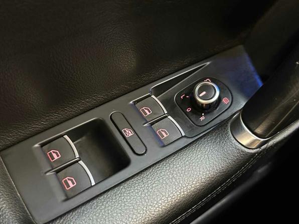 Volkswagen Passat B7 с пробегом 2013 года, цена 1 120 000 рублей, 302767 км, универсал, Автокод Объявления