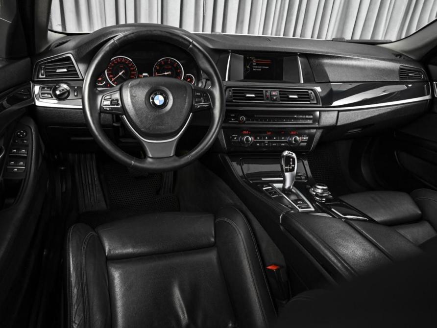 BMW 5 серии VI (F10/F11/F07) Рестайлинг Ставрополь  - изображение 6