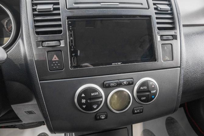 Nissan Tiida I Рестайлинг с пробегом 2012 года, цена 949 000 рублей, 106000 км, хэтчбек, Автокод Объявления