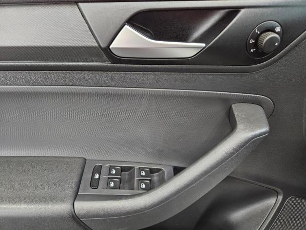 Volkswagen Polo VI с пробегом 2021 года, цена 1 495 000 рублей, 79364 км, лифтбек, Автокод Объявления
