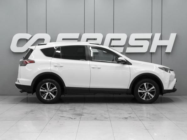 Toyota RAV4 IV (XA40) Рестайлинг с пробегом 2016 года, цена 2 299 000 рублей, 243515 км, внедорожник, Автокод Объявления