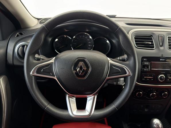 Renault Sandero II Рестайлинг с пробегом 2020 года, цена 1 130 000 рублей, 42674 км, хэтчбек, Автокод Объявления