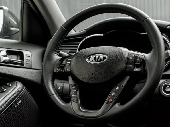 Kia Optima III с пробегом 2012 года, цена 1 050 000 рублей, 230908 км, седан, Автокод Объявления