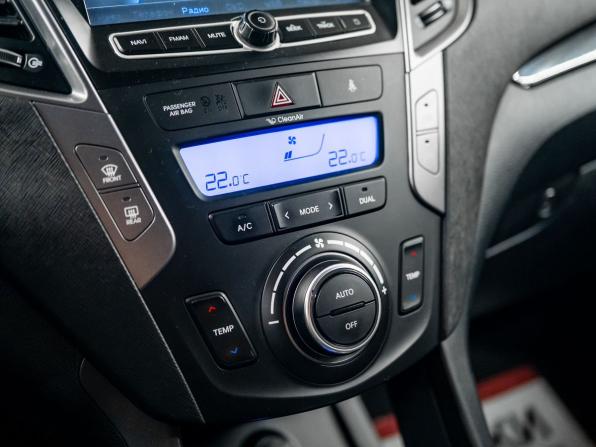 Hyundai Santa Fe III с пробегом 2013 года, цена 1 701 000 рублей, 114455 км, внедорожник, Автокод Объявления