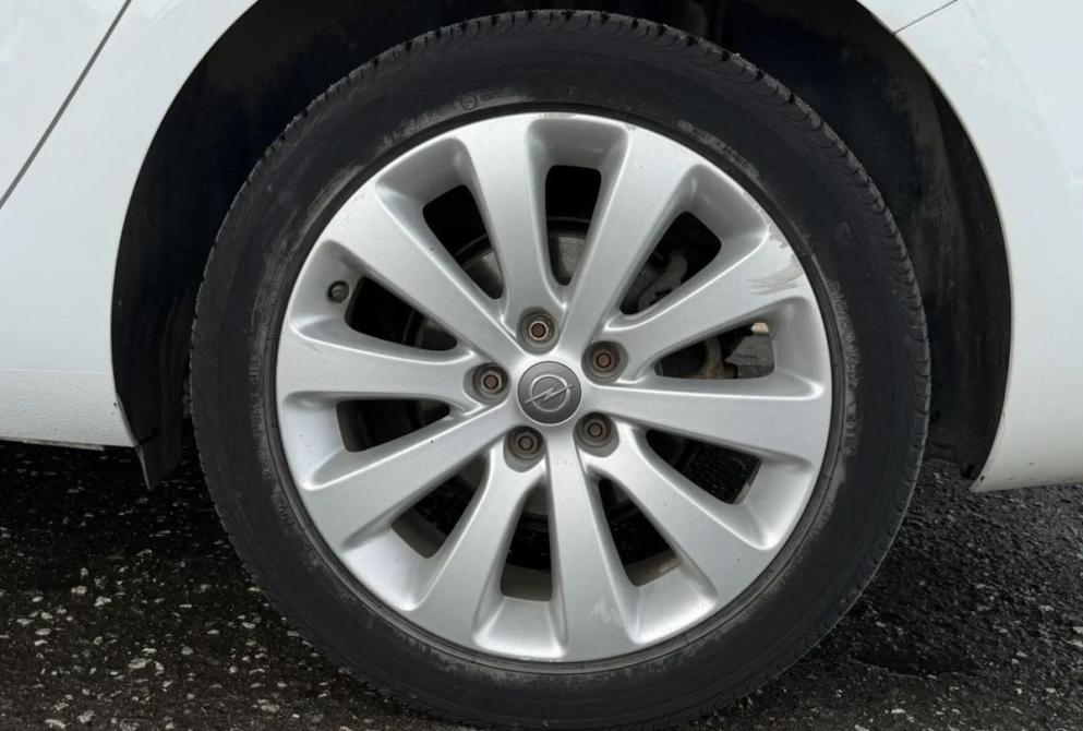 Opel Astra J Рестайлинг Киров  - изображение 33