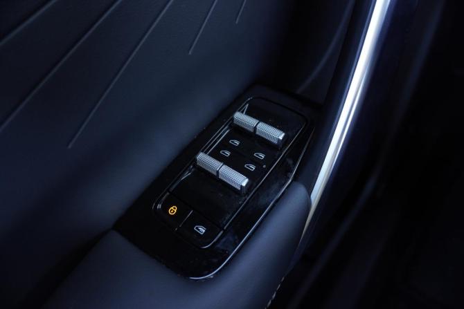 Geely Atlas II с пробегом 2024 года, цена 2 859 000 рублей, 12900 км, внедорожник, Автокод Объявления