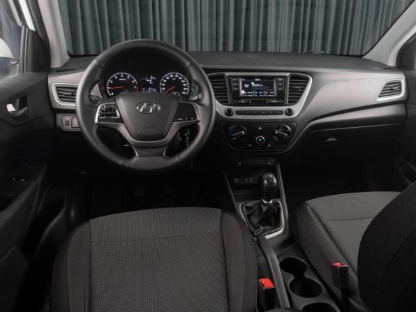 Hyundai Solaris II с пробегом 2018 года, цена 1 199 000 рублей, 145032 км, седан, Автокод Объявления
