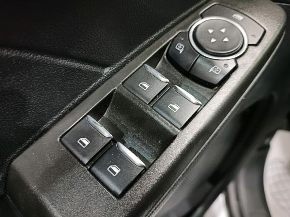 Ford Escape IV с пробегом 2021 года, цена 2 100 000 рублей, 62370 км, внедорожник, Автокод Объявления