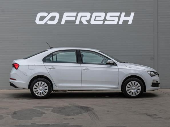 Skoda Rapid II с пробегом 2021 года, цена 1 675 000 рублей, 71619 км, лифтбек, Автокод Объявления