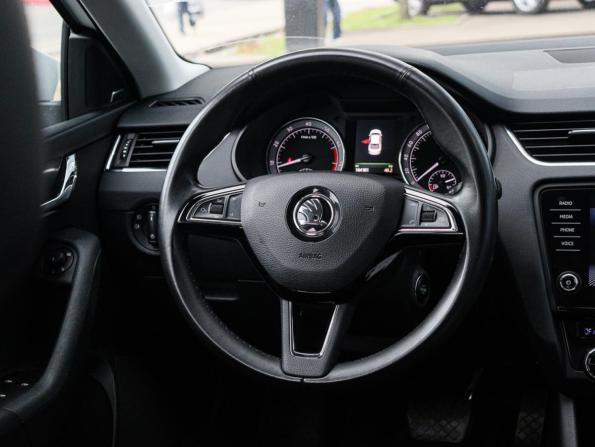Skoda Octavia III (A7) Рестайлинг с пробегом 2017 года, цена 1 800 000 рублей, 164180 км, лифтбек, Автокод Объявления