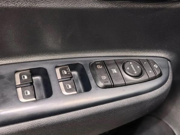 Kia Rio IV Рестайлинг с пробегом 2021 года, цена 1 730 000 рублей, 78480 км, седан, Автокод Объявления