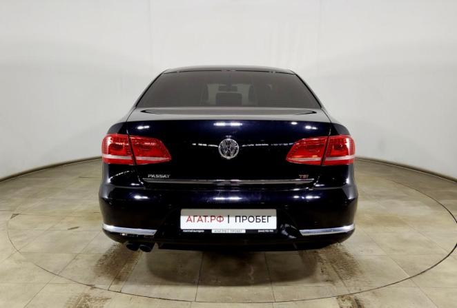 Volkswagen Passat B7 с пробегом 2012 года, цена 1 050 000 рублей, 153895 км, седан, Автокод Объявления