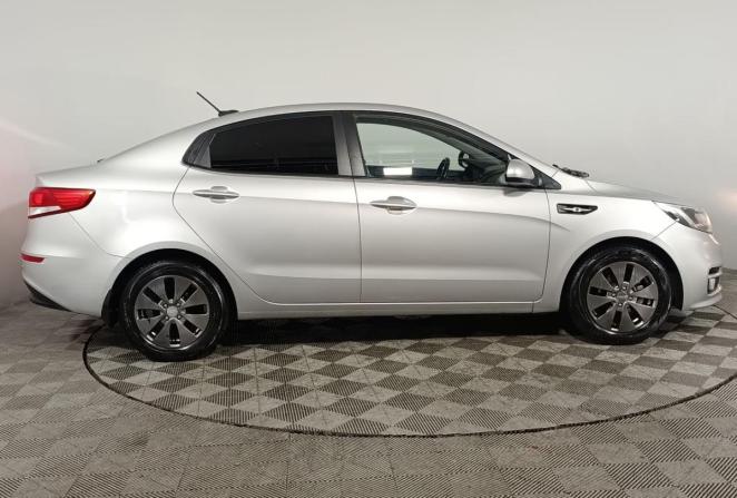 Kia Rio III Рестайлинг с пробегом 2017 года, цена 1 386 000 рублей, 37942 км, седан, Автокод Объявления