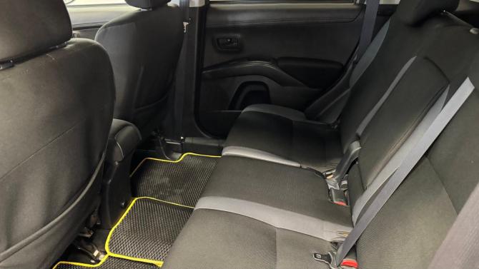 Mitsubishi Outlander II Рестайлинг с пробегом 2010 года, цена 895 000 рублей, 251678 км, внедорожник, Автокод Объявления