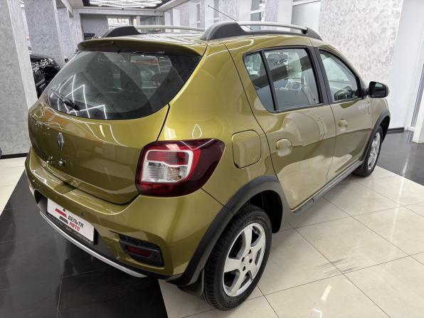 Renault Sandero II с пробегом 2016 года, цена 999 000 рублей, 112329 км, хэтчбек, Автокод Объявления