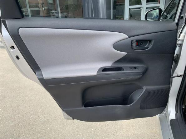 Toyota Wish II с пробегом 2011 года, цена 935 000 рублей, 199000 км, минивэн, Автокод Объявления