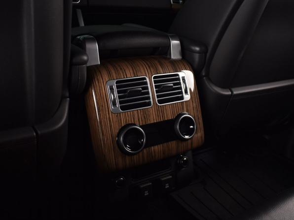 Land Rover Range Rover IV Рестайлинг с пробегом 2018 года, цена 6 534 995 рублей, 69064 км, внедорожник, Автокод Объявления