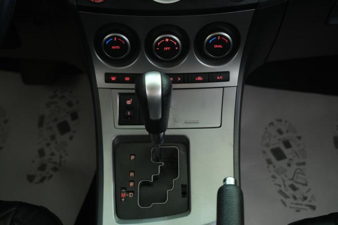 Mazda 3 II (BL) с пробегом 2009 года, цена 799 000 рублей, 240000 км, седан, Автокод Объявления