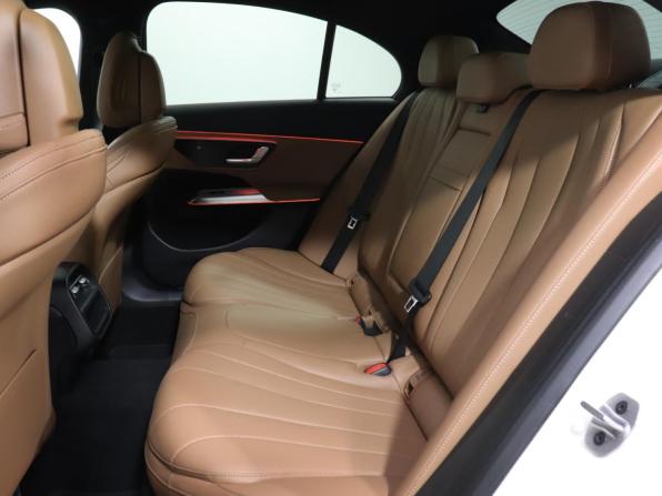 Mercedes-Benz E-Класс VI (W214 S214) с пробегом 2025 года, цена 6 790 000 рублей, 8900 км, седан, Автокод Объявления