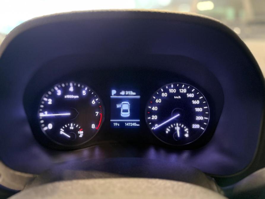 Hyundai Solaris II Великий Новгород  - изображение 9