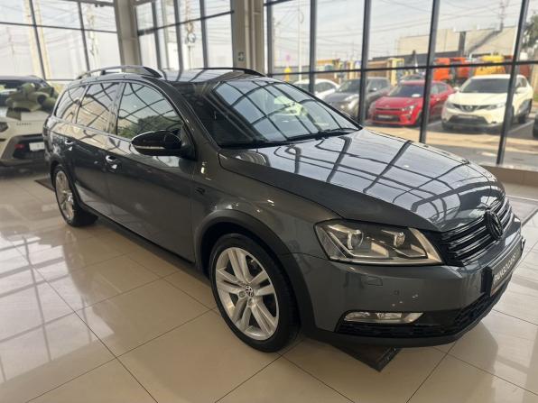 Volkswagen Passat B7 с пробегом 2013 года, цена 1 099 000 рублей, 235723 км, универсал, Автокод Объявления