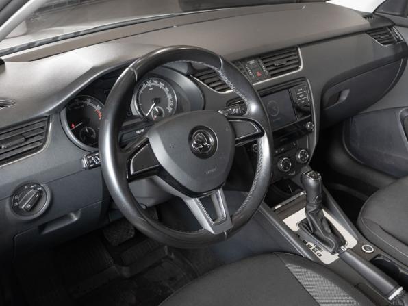 Skoda Octavia III (A7) Рестайлинг с пробегом 2019 года, цена 1 849 658 рублей, 119128 км, лифтбек, Автокод Объявления