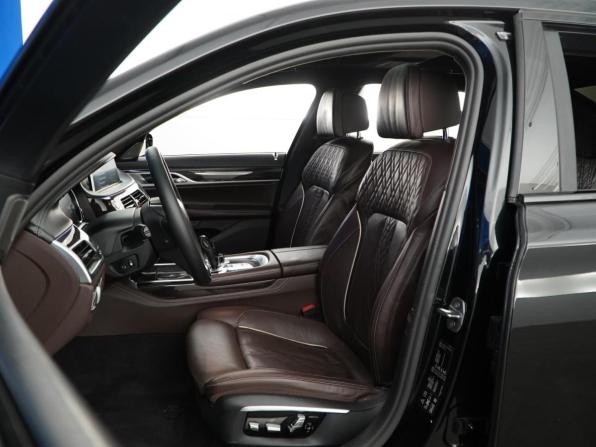 BMW 7 серии VI (G11/G12) с пробегом 2016 года, цена 4 050 000 рублей, 161766 км, седан, Автокод Объявления