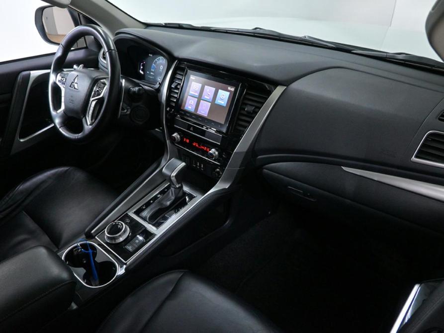 Mitsubishi Montero Sport III Рестайлинг Москва  - изображение 10