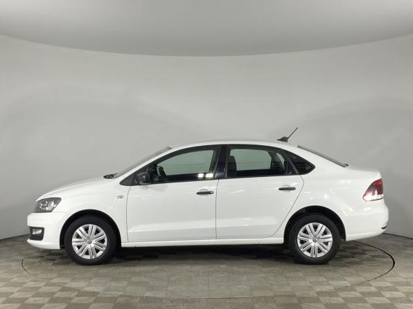 Volkswagen Polo V Рестайлинг с пробегом 2019 года, цена 1 070 000 рублей, 104976 км, седан, Автокод Объявления