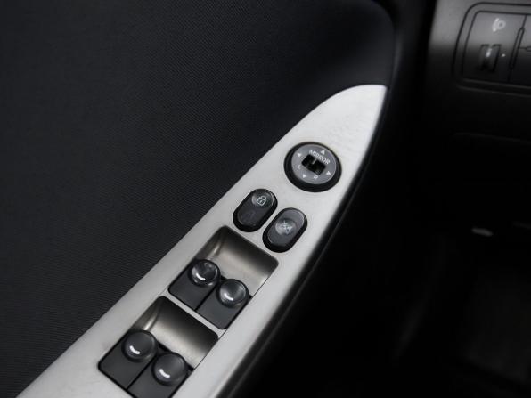 Hyundai Solaris I Рестайлинг с пробегом 2015 года, цена 928 000 рублей, 166715 км, седан, Автокод Объявления