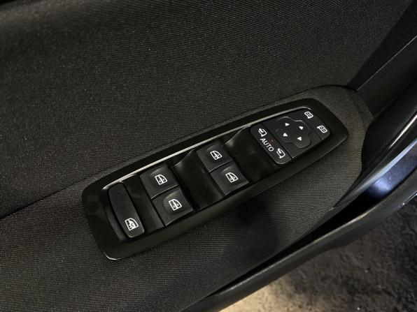 Renault Megane IV с пробегом 2019 года, цена 1 301 000 рублей, 192027 км, универсал, Автокод Объявления