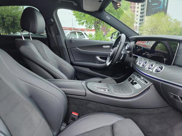 Mercedes-Benz E-Класс V (W213 S213 C238) Рестайлинг с пробегом 2021 года, цена 5 300 000 рублей, 65672 км, седан, Автокод Объявления