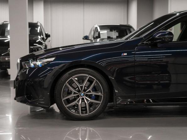 BMW 5 серии VIII (G60/G61/G68) с пробегом 2025 года, цена 8 350 000 рублей, 10392 км, седан, Автокод Объявления