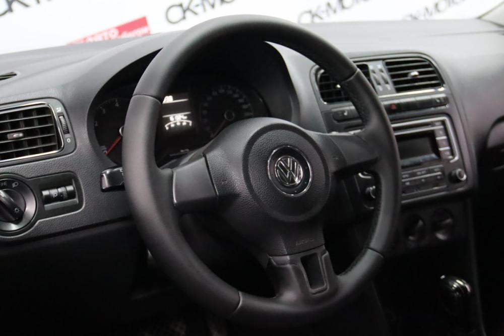 Volkswagen Polo V Рестайлинг Сургут  - изображение 15