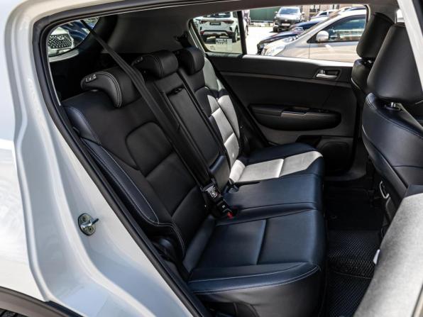 Kia Sportage IV Рестайлинг с пробегом 2020 года, цена 2 099 000 рублей, 103739 км, внедорожник, Автокод Объявления