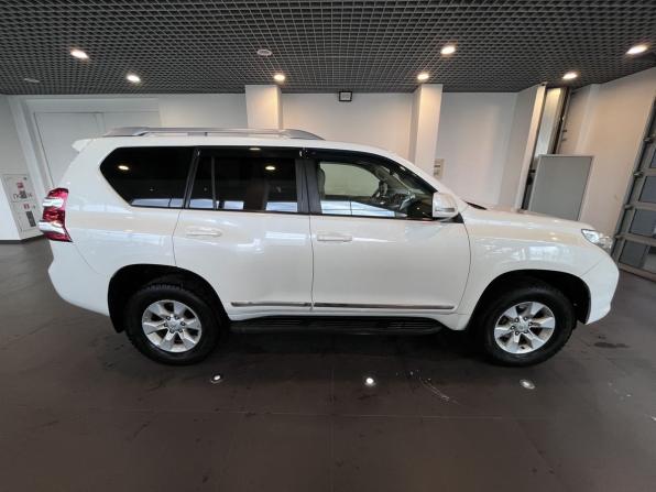 Toyota Land Cruiser Prado 150 Series с пробегом 2010 года, цена 2 660 000 рублей, 229643 км, внедорожник, Автокод Объявления