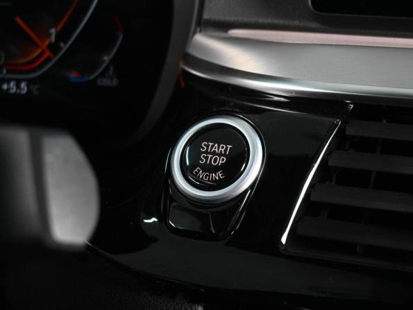BMW 5 серии VII (G30/G31/G38) с пробегом 2019 года, цена 3 714 070 рублей, 119351 км, седан, Автокод Объявления