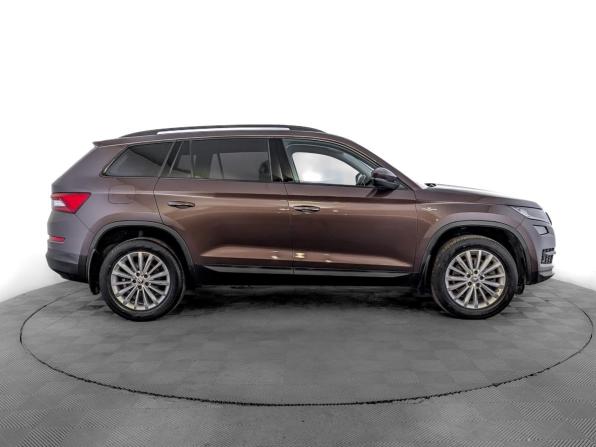 Skoda Kodiaq I с пробегом 2018 года, цена 2 750 000 рублей, 97075 км, внедорожник, Автокод Объявления
