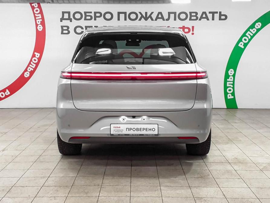 Li Auto (Lixiang) L6 Москва  - изображение 5