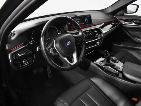 BMW 5 серии VII (G30/G31/G38) с пробегом 2018 года, цена 2 840 000 рублей, 88367 км, седан, Автокод Объявления