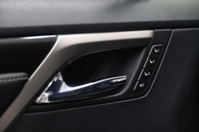 Lexus RX IV с пробегом 2016 года, цена 4 095 170 рублей, 86672 км, внедорожник, Автокод Объявления