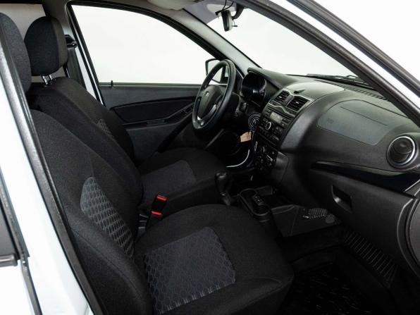 Lada (ВАЗ) Granta I Рестайлинг с пробегом 2024 года, цена 910 000 рублей, 37739 км, седан, Автокод Объявления