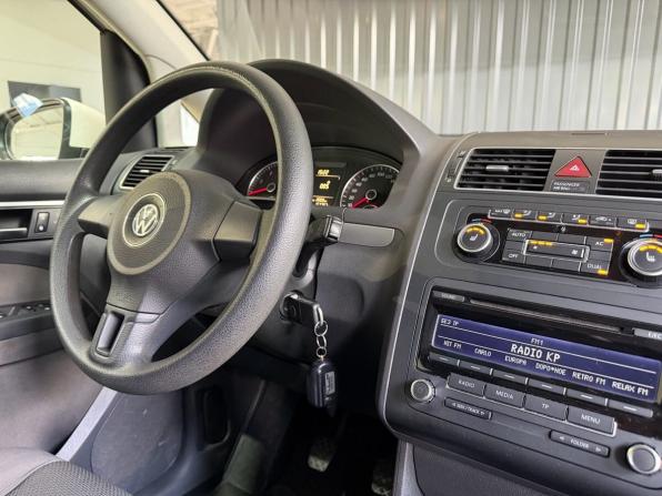 Volkswagen Touran I Рестайлинг 2 с пробегом 2011 года, цена 1 099 900 рублей, 168000 км, компактвэн, Автокод Объявления