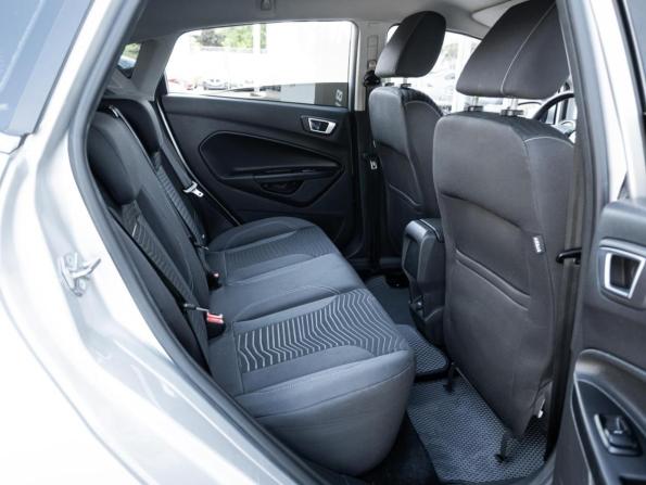 Ford Fiesta Mk6 Рестайлинг с пробегом 2015 года, цена 1 098 000 рублей, 30256 км, хэтчбек, Автокод Объявления