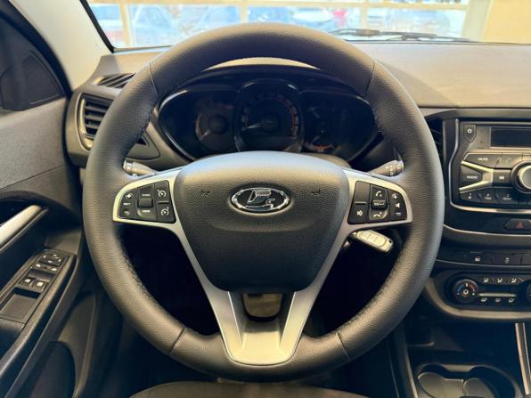 Lada (ВАЗ) Vesta I с пробегом 2019 года, цена 770 000 рублей, 178171 км, седан, Автокод Объявления
